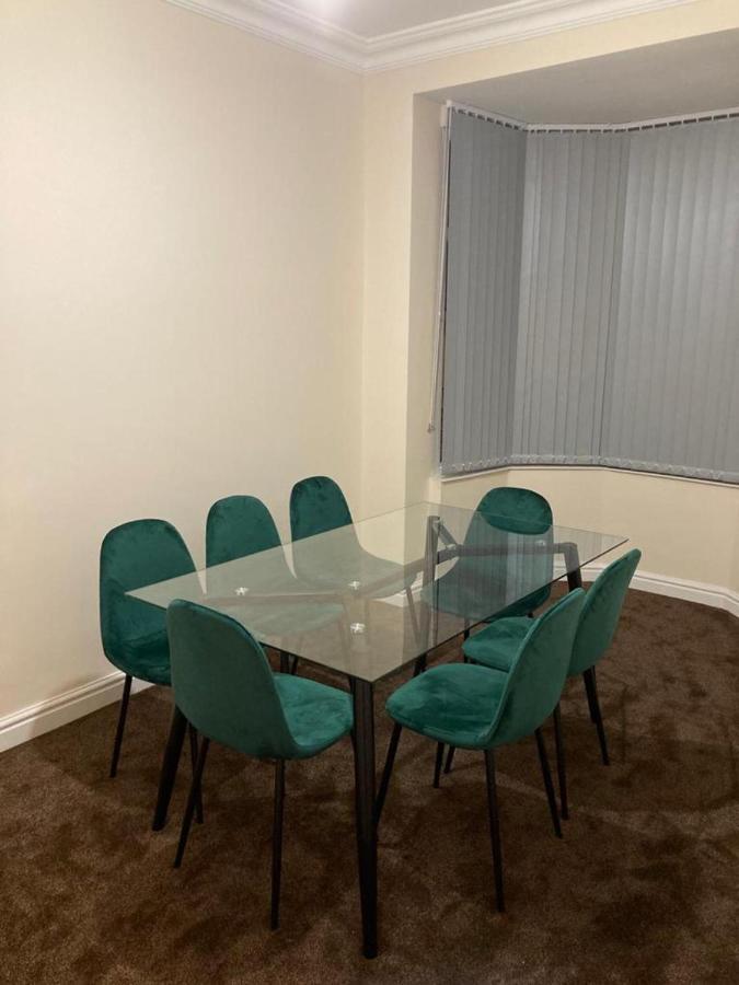 Homely 3-Bed House In Bham 15 Min From City Centre Μπέρμιγχαμ Εξωτερικό φωτογραφία